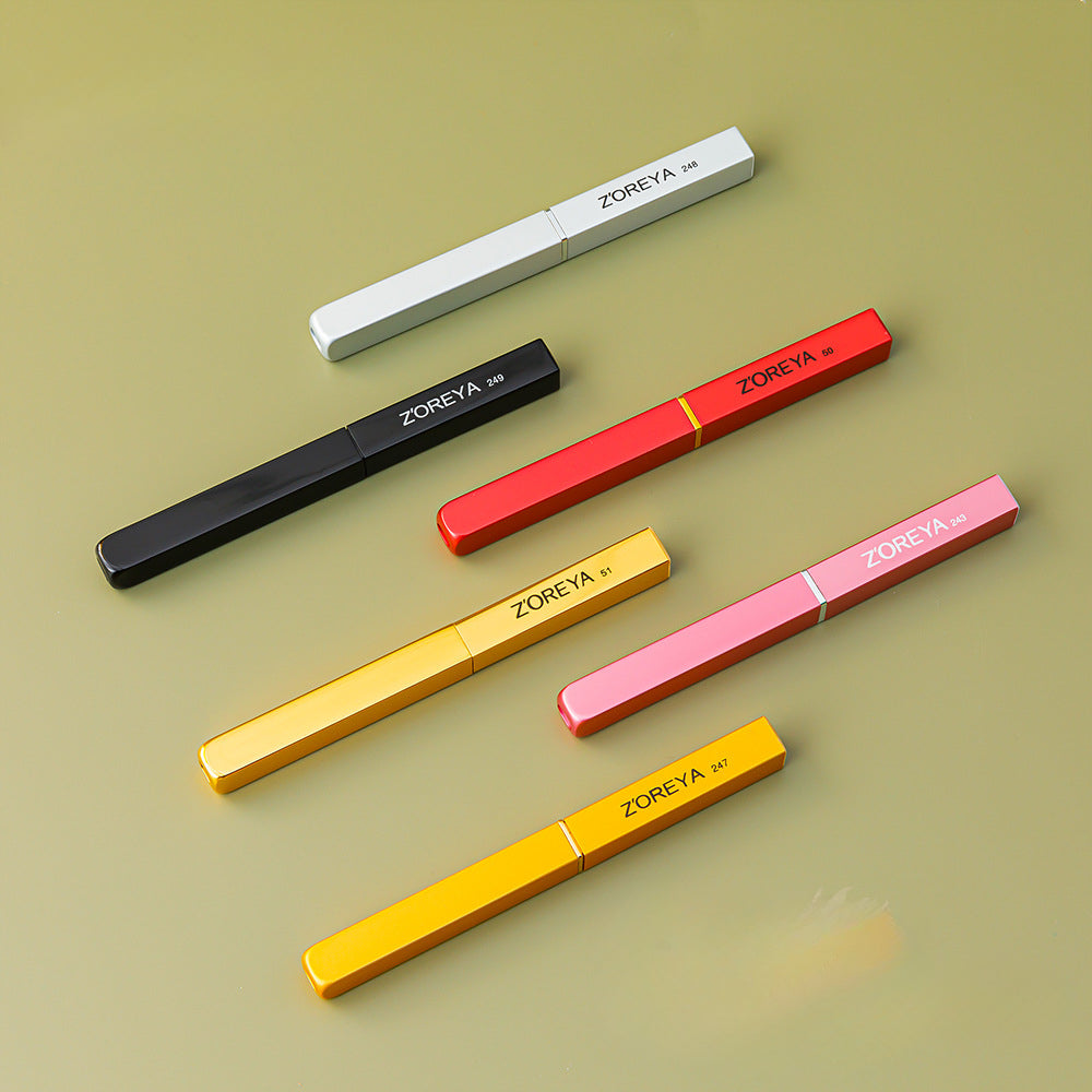 Wholesale Portable Retractable Artificial Fiber Lip Brushes with Covers