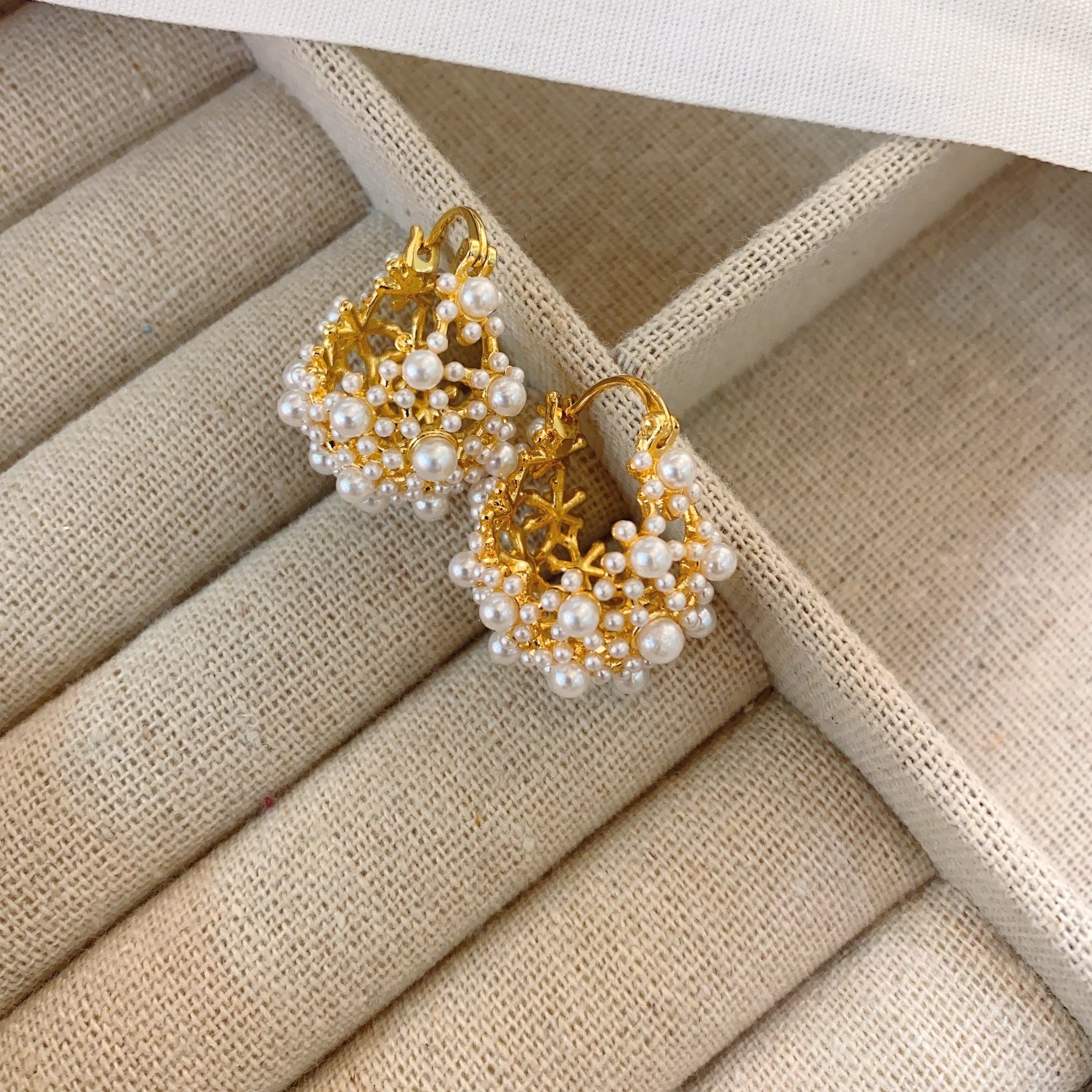 Wholesale Small Millet Bead Fashion Earrings