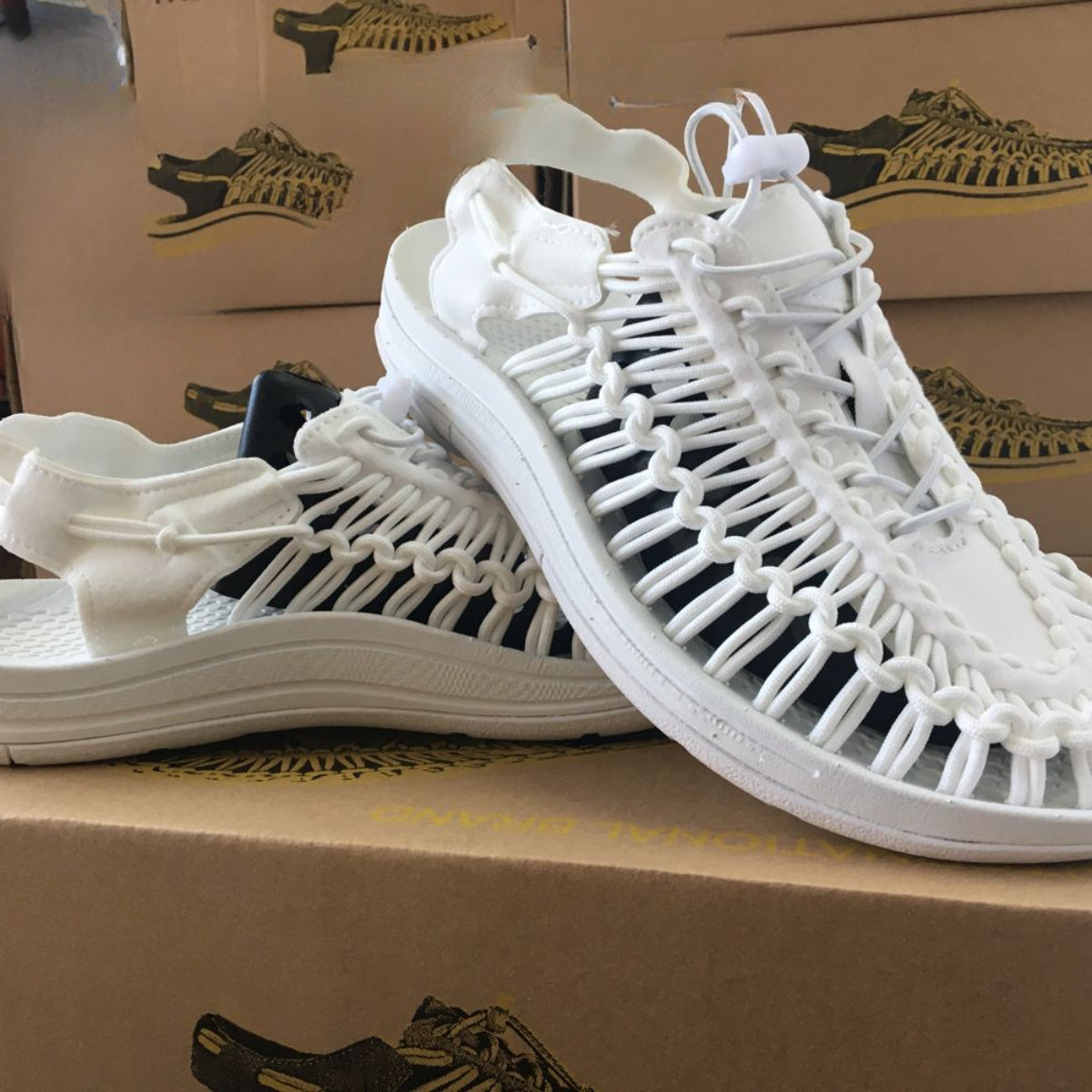 Wholesale Woven Outdoor Hiking Wading Beach Shoes Roman Sandals