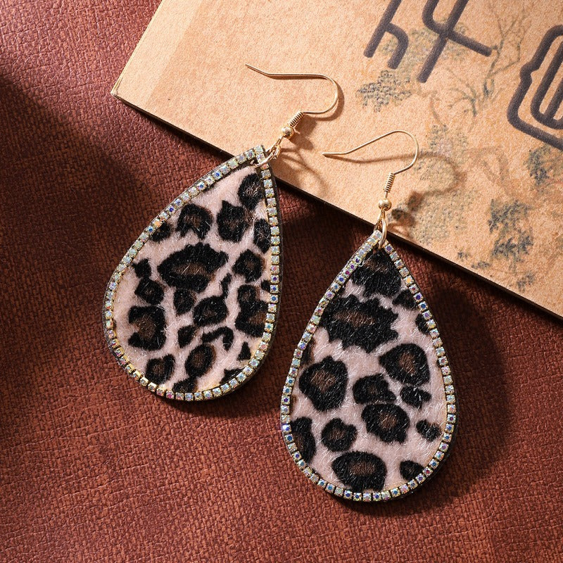 Wholesale Leopard Print Rhinestone Embellished Heart Drop Earrings