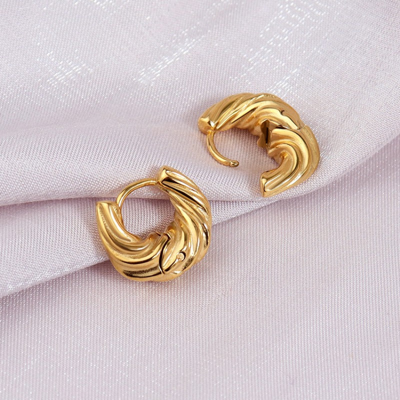 Wholesale Titanium Steel Wavy Shaped Earrings Fashionable 18K Gold Plated Stainless Steel Earrings