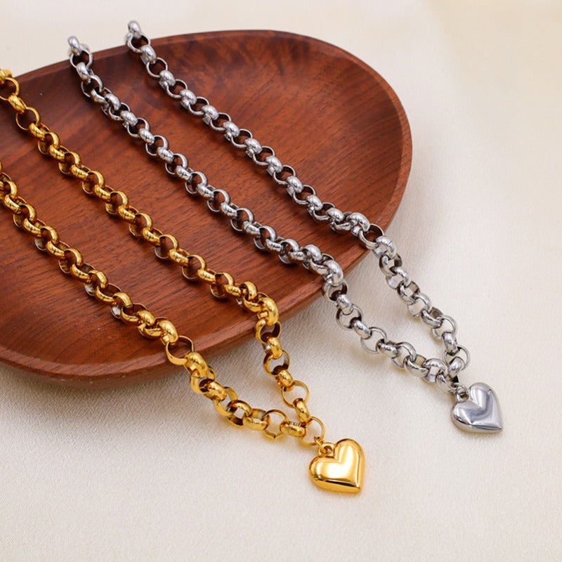 Wholesale Simple and Versatile Smooth Love Pendant Titanium Steel Necklace Set