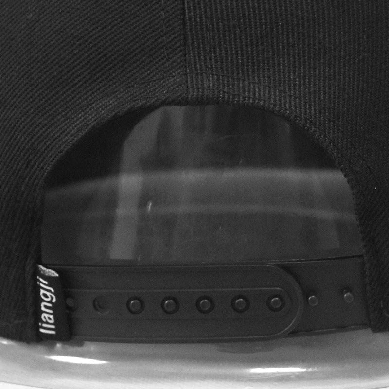 Wholesale  flat brim hat skull rivet hip hop baseball cap men's street dance hat trendy men's and Women's