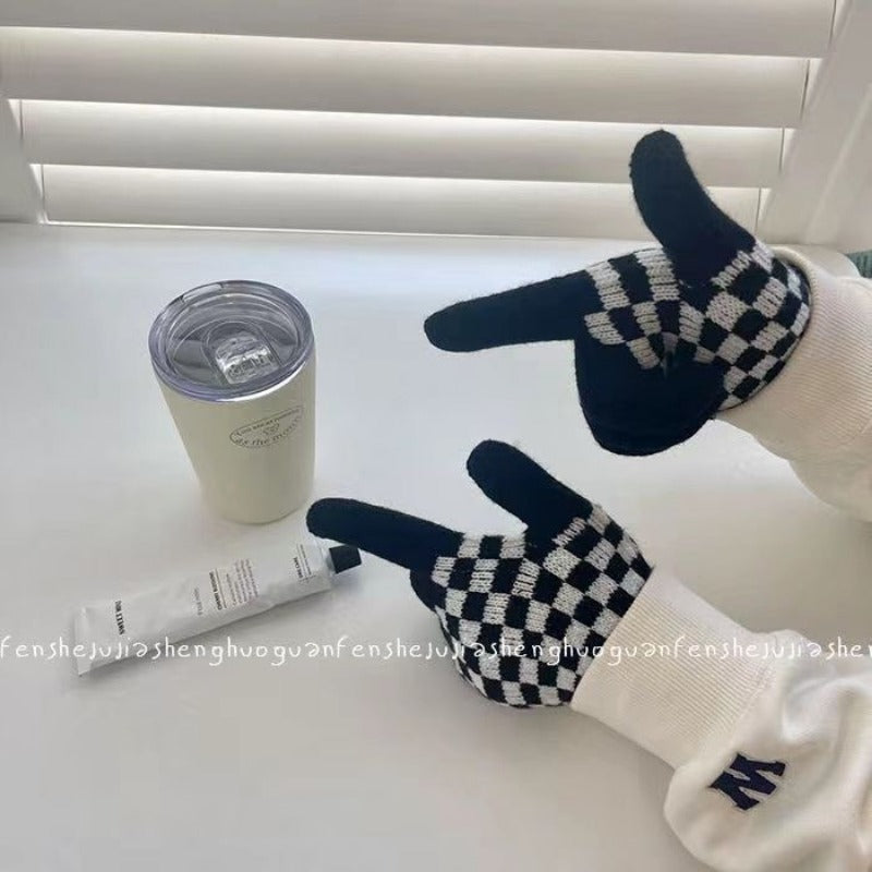 Wholesale Checkerboard Winter Plus Velvet Thick Warm Cycling Windproof Cold Protection Gloves