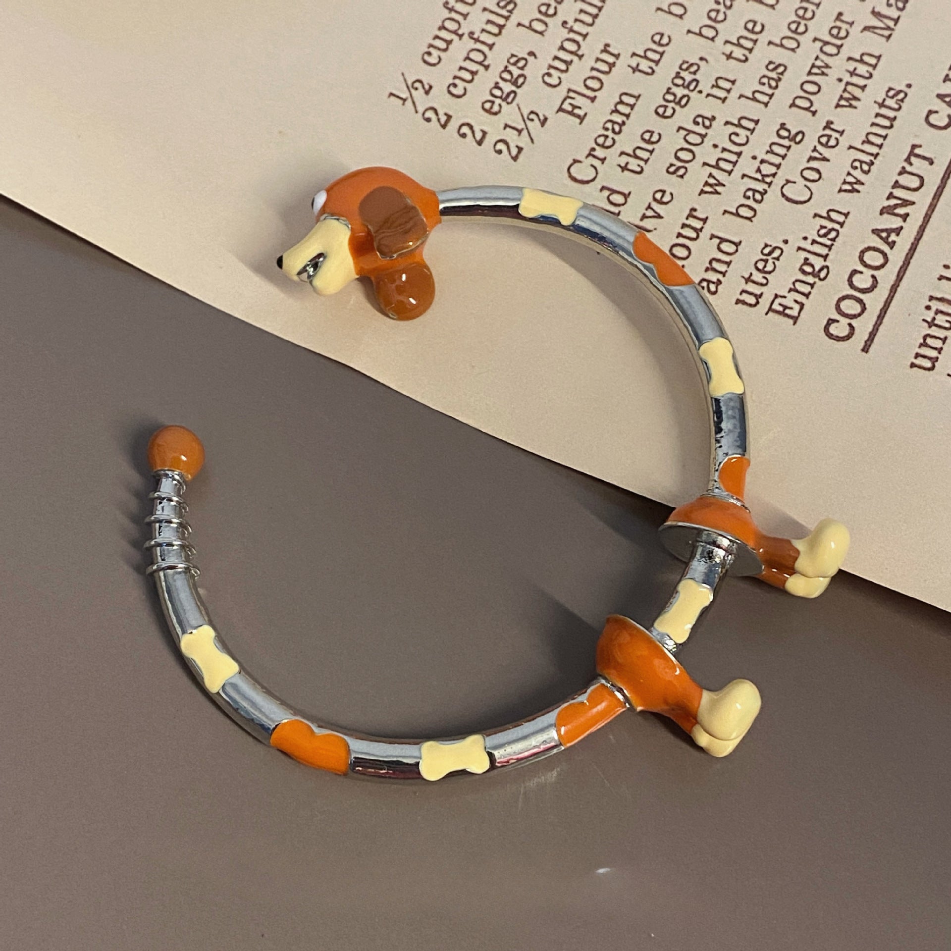 Wholesale Cartoon Spring Dog Bracelet for Female Dogs