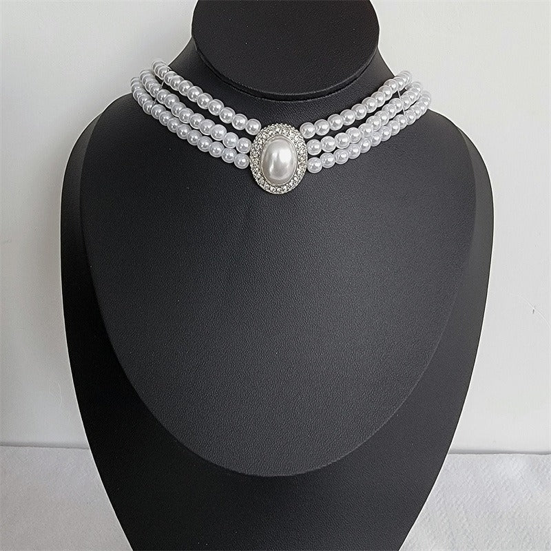 Wholesale French Elegant Vintage Choker Pearl Alloy Necklaces