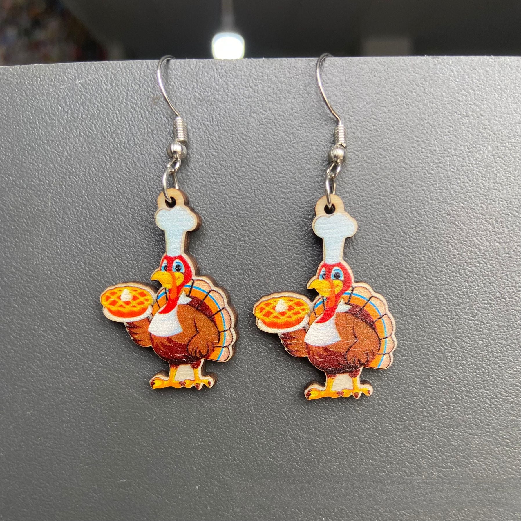Wholesale 30pcs Thanksgiving Turkey Wooden Earrings Autumn Pizza Turkey Pumpkin Maple Leaf Chinese Restaurant Pendant