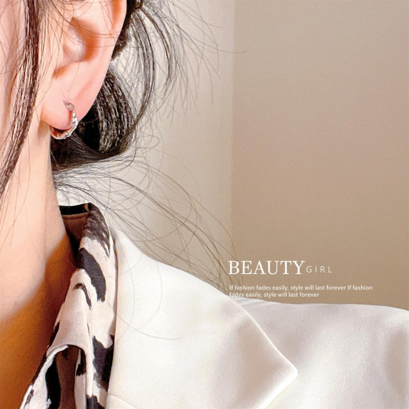 Wholesale 14k Genuine Gold Mobius Ring Simple and Compact Cool Style Earrings