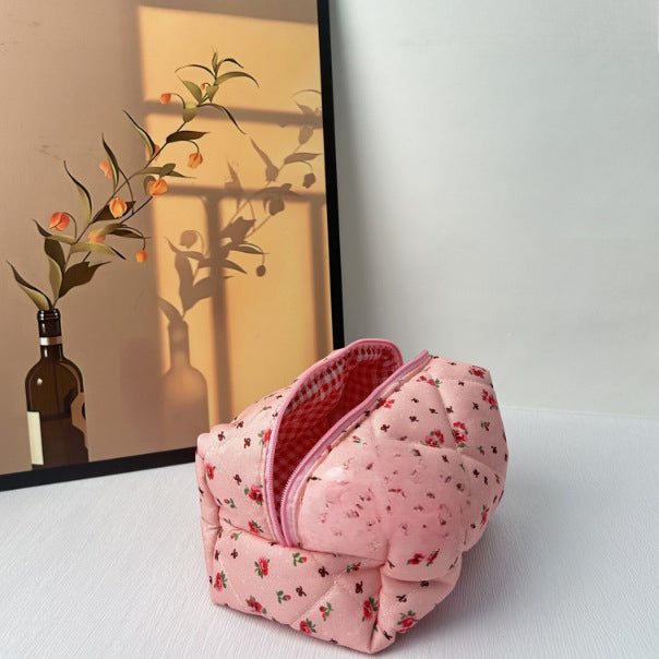 Wholesale Small Fresh Floral Makeup Large Capacity Storage Bag