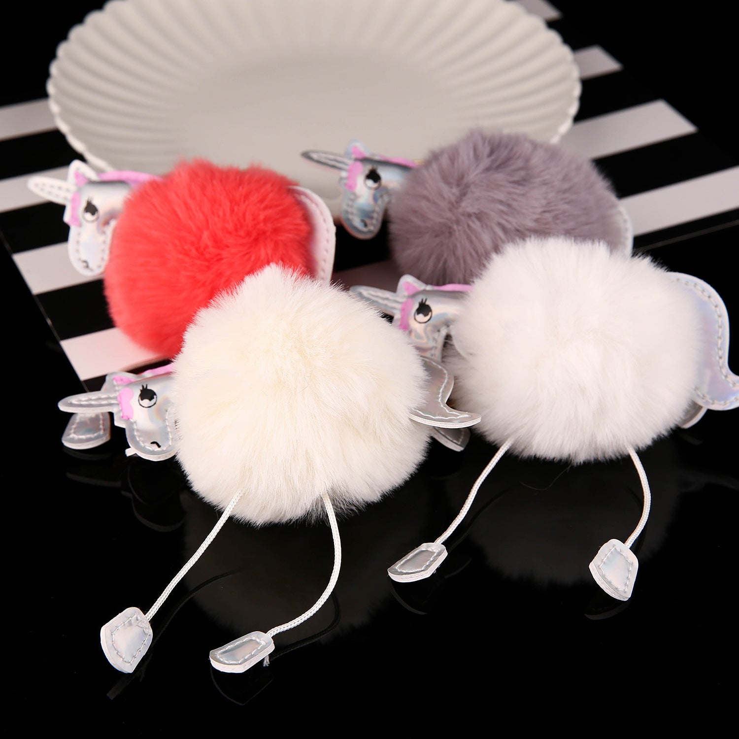 Wholesale Cartoon Unicorn Plush Keychain With PU Leather Strap Grey Furry Ball Birthday Gift Bag Charm Resale Accessory
