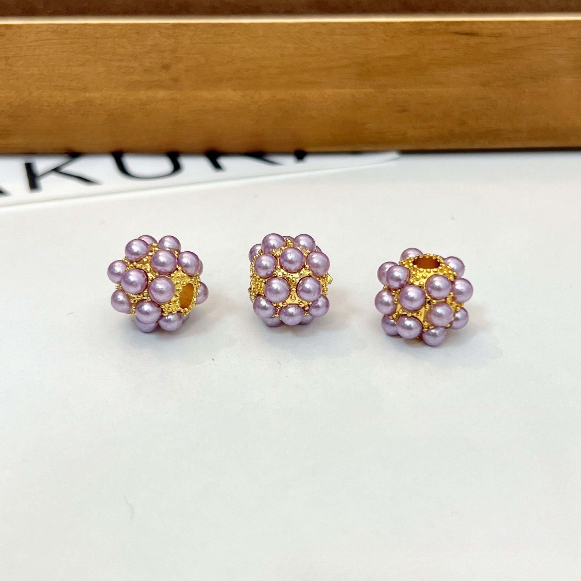 Wholesale 5PCS Alloy Imitation Pearl Balls with Straight Holes and Colored String Beads