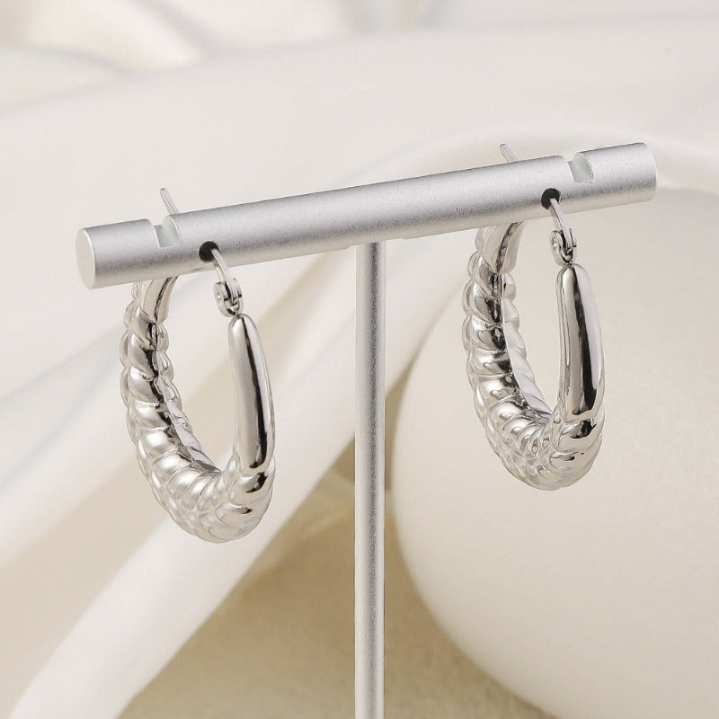 Wholesale Hollow Water Drop Fashion Versatile High End Non Fading Stainless Steel Earrings