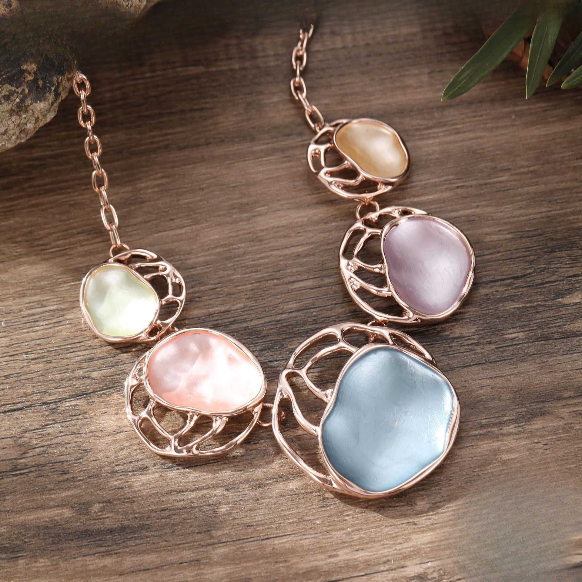 Wholesale New Colorful Painted Oil Openwork Oval Flower Necklace