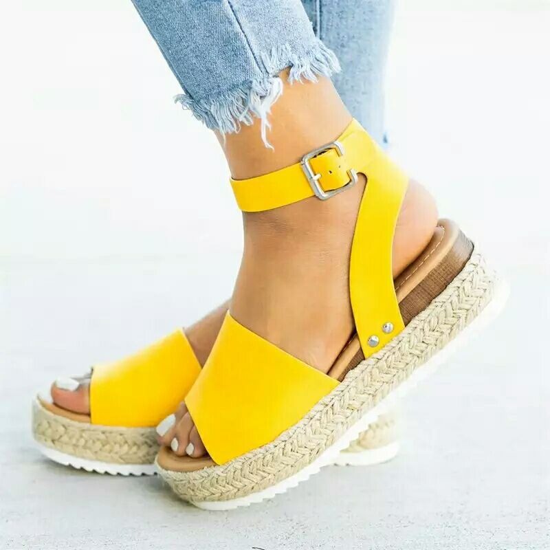 Wholesale Sponge Cake Thick Bottomed Buckle Flat Bottomed Rubber Sandals