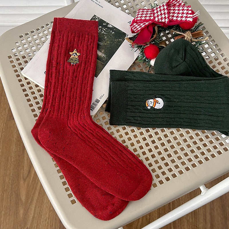 Wholesale Mid Tube Autumn and Winter Fried Dough Twists Pattern Christmas Socks Snowman Embroidery Versatile Socks