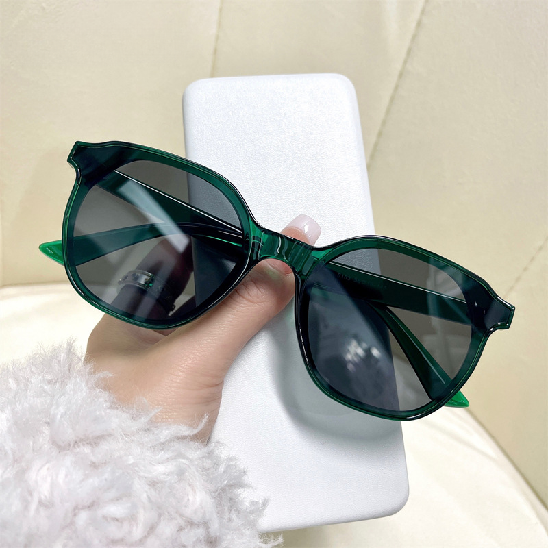 Wholesale Round Frame UV Resistant PC Sunglasses