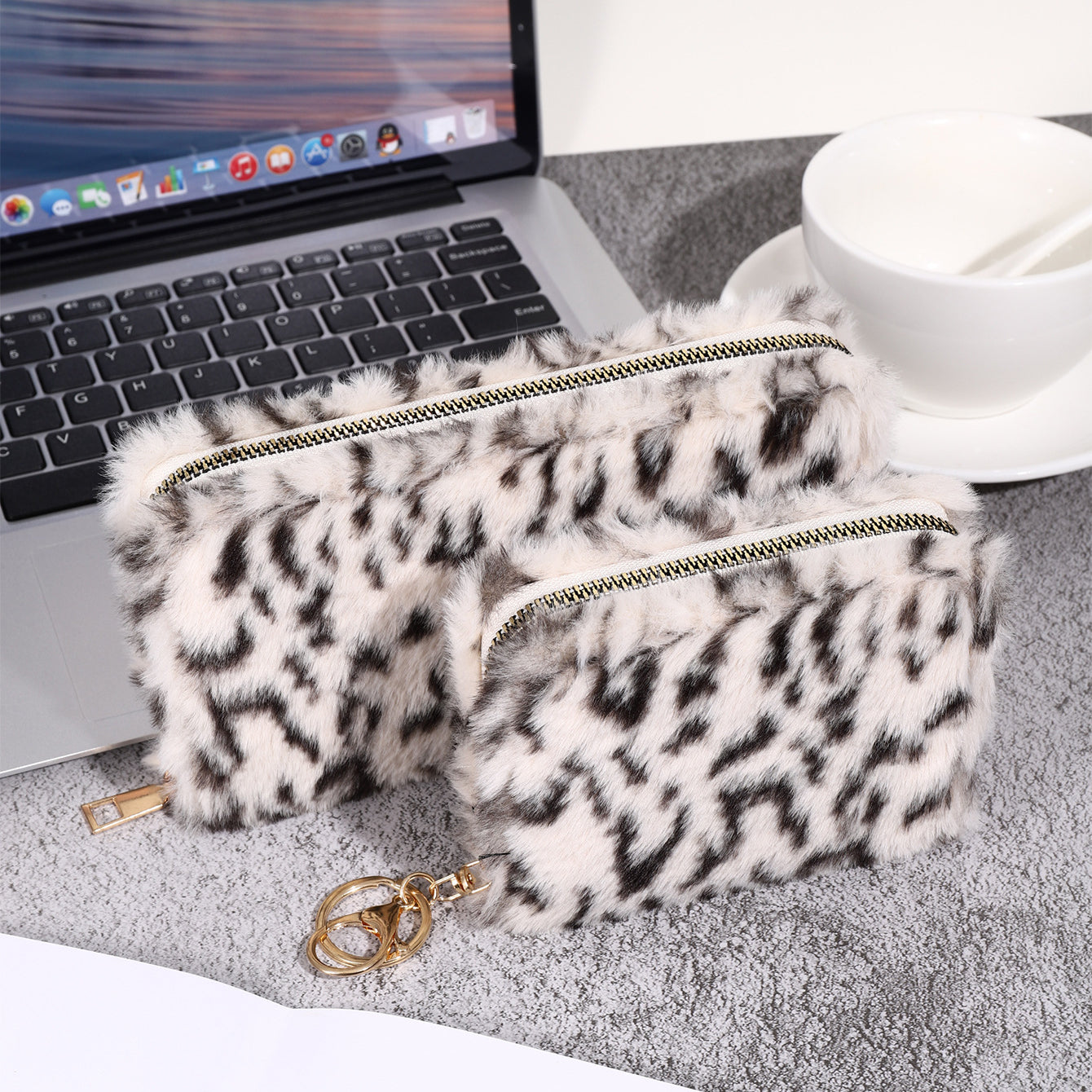 Wholesale Plush Leopard Print Zero Wallet