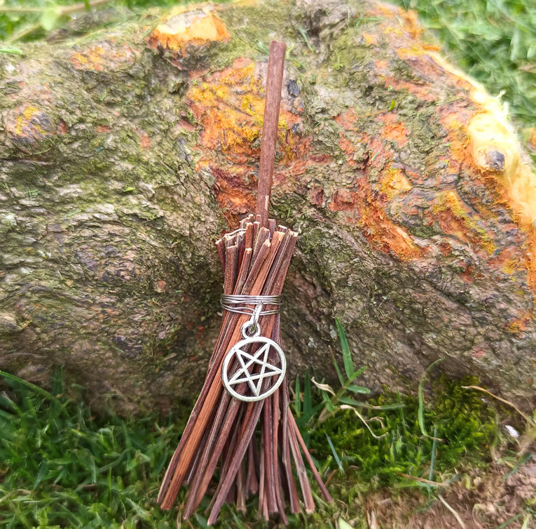 Wholesale 10*4*2cm Car Pendant Witch Mini Broom Pendant Decoration