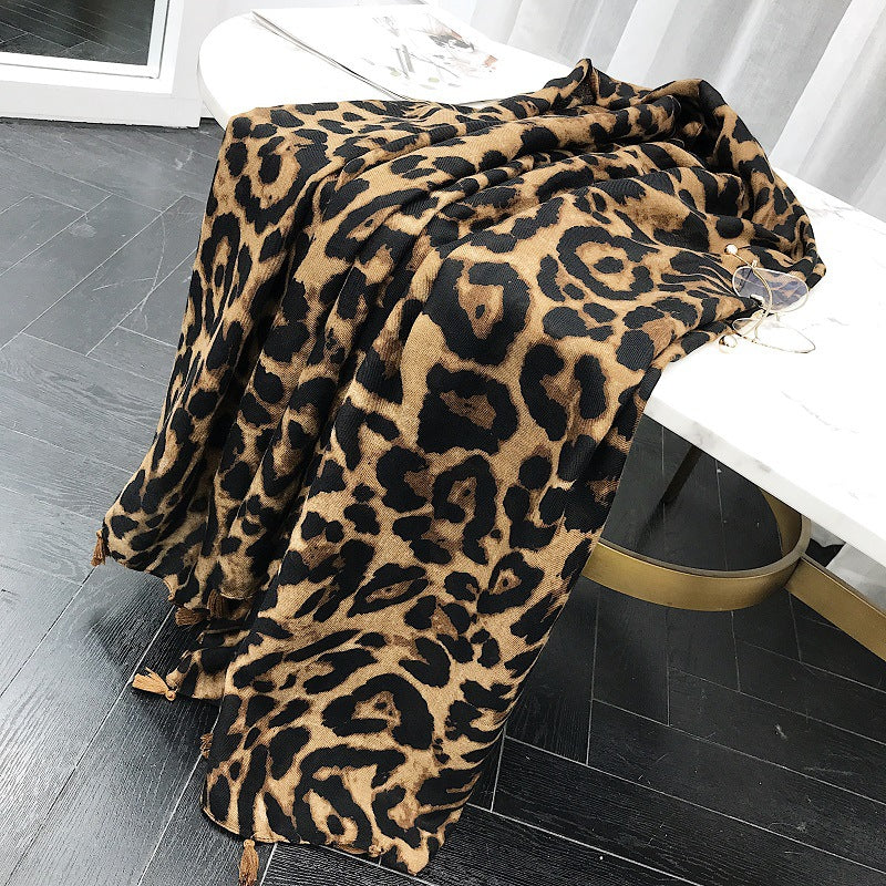 Wholesale Autumn and Winter Cotton and Linen Leopard Print Scarves
