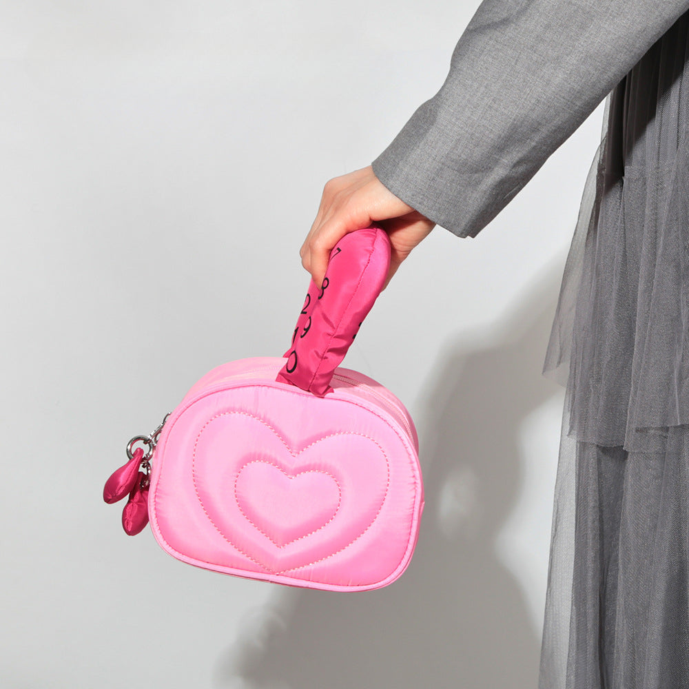 Whoelsale Contrast Letter Large Capacity Love Polyester Makeup Bag