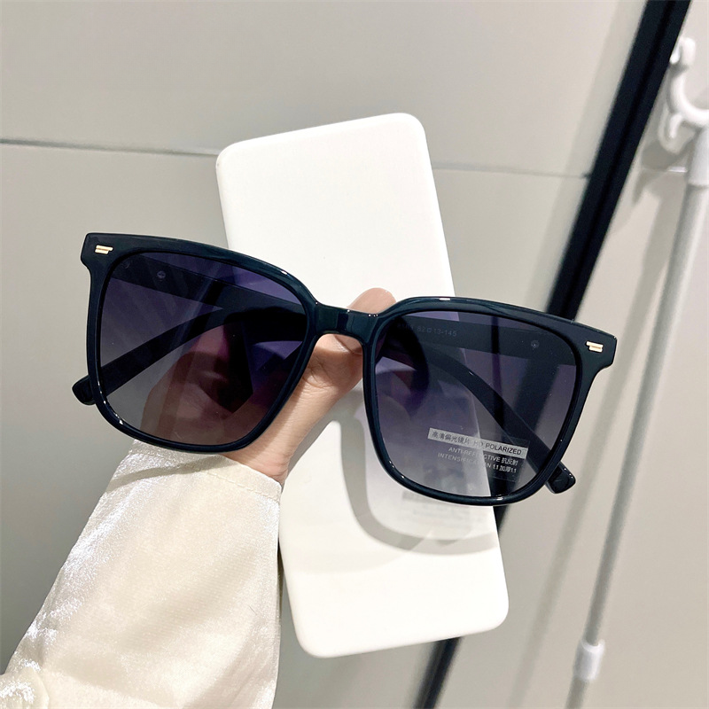 Wholesale Large Frame UV Resistant PC Sunglasses