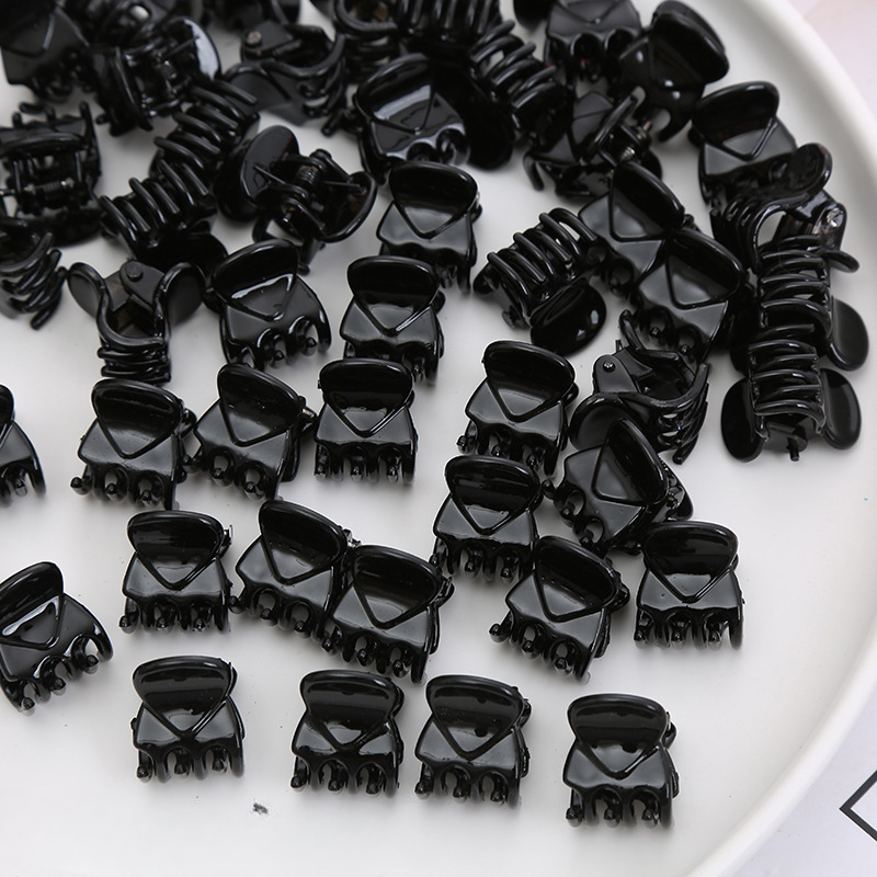 Wholesale Plastic Three-dimensional Butterfly Clamp