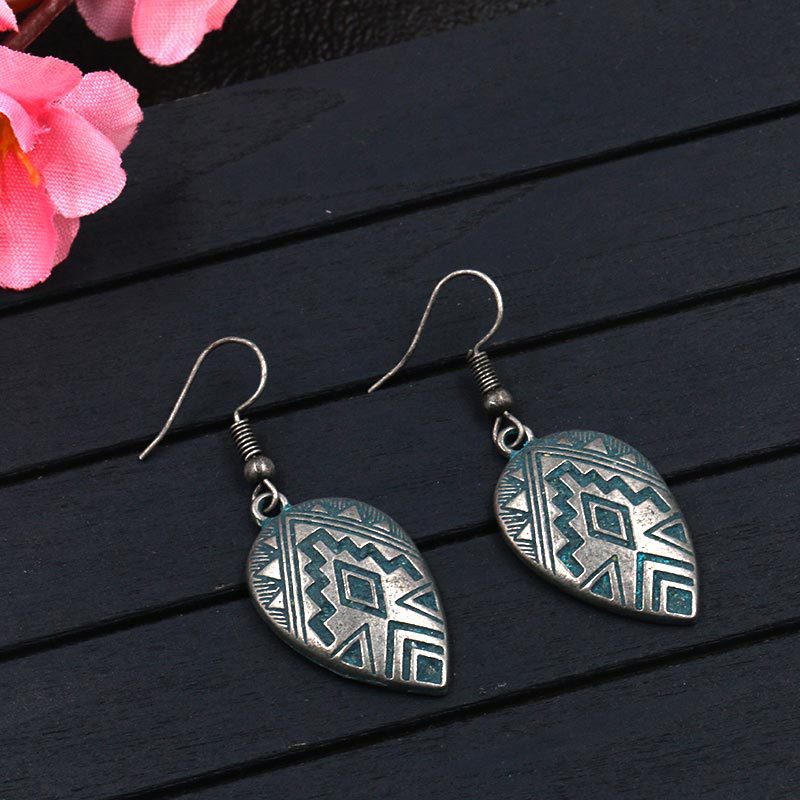 Wholesale Distressed Love Shape Alloy Pendant Hook Earrings
