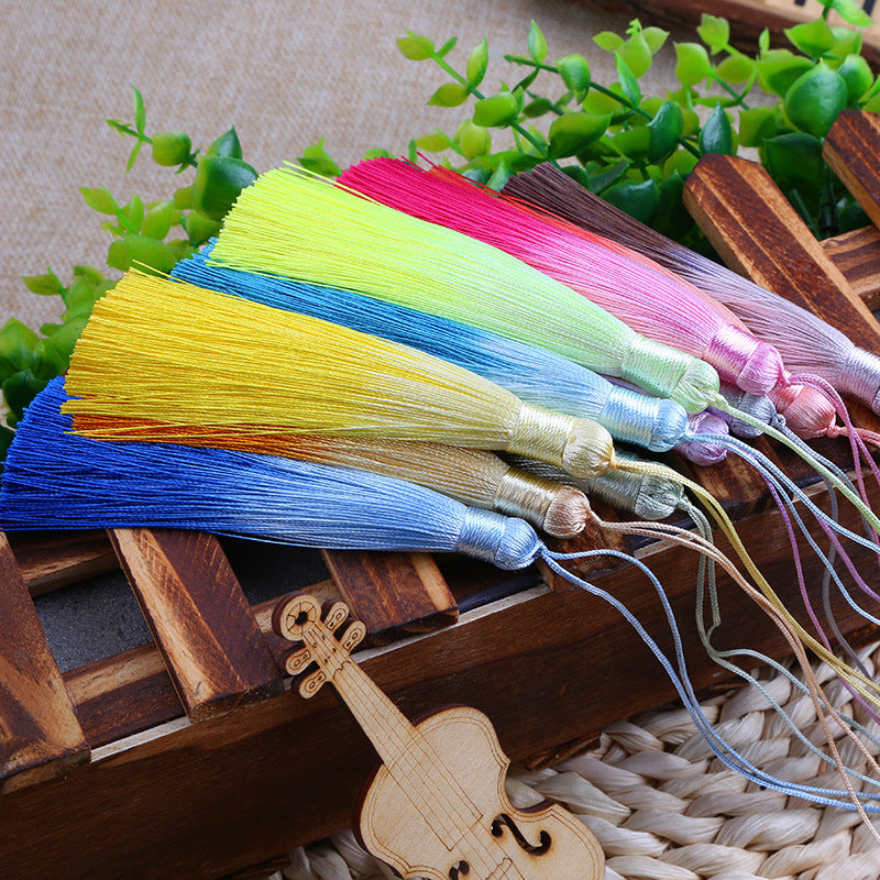Wholesale Small Gradient Dye Tassel Vertical Decorative Pendant