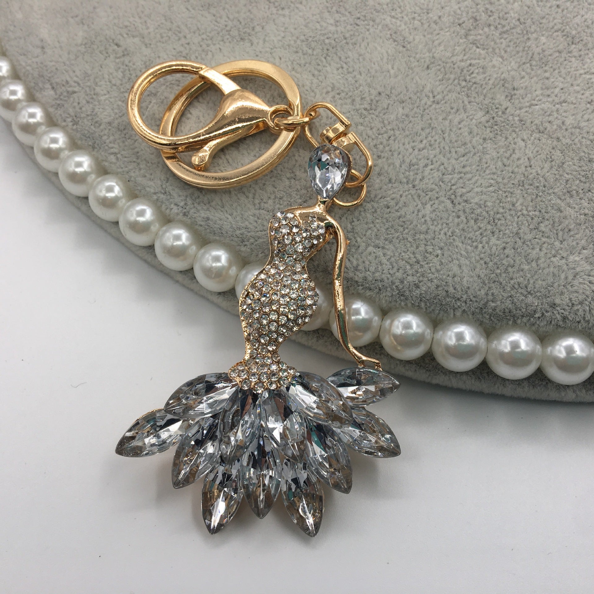 Wholesale Dancing Girl Full Diamond Alloy Keychain