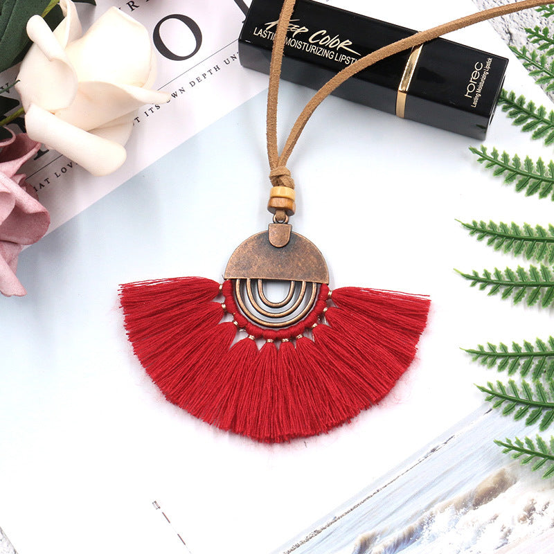Wholesale Popular Handmade Scalloped Tassel Clavicle Chain