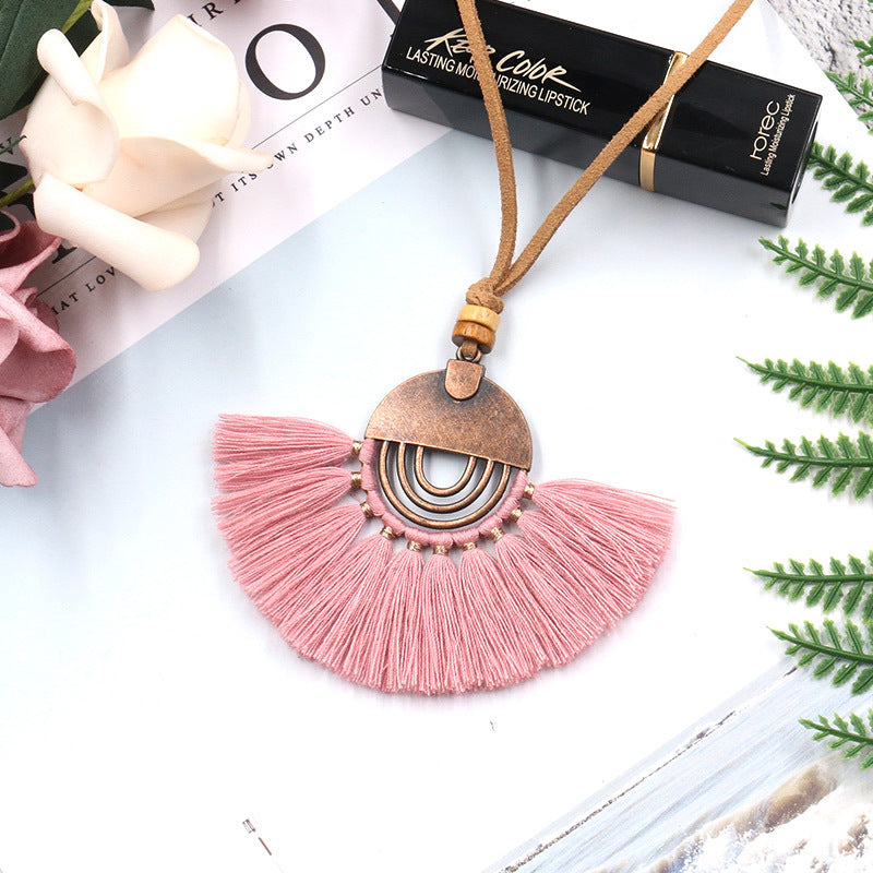 Wholesale Popular Handmade Scalloped Tassel Clavicle Chain