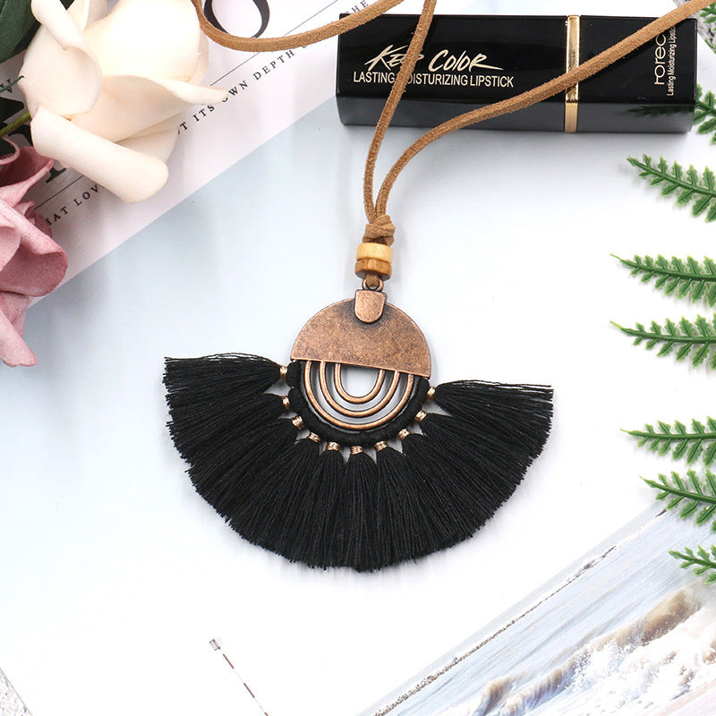 Wholesale Popular Handmade Scalloped Tassel Clavicle Chain