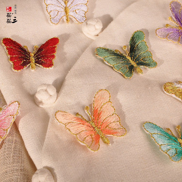 Wholesale Trendy Purple Butterfly Embroidered Patch Small Iron On Adhesive DIY Hat Decoration Resale Accessory