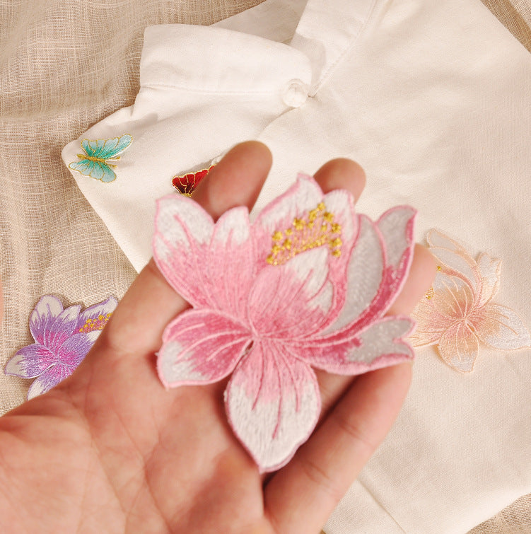 Wholesale Fashion Purple Embroidered Patch DIY Adhesive Applique For Clothing Shoe Hat Decoration Resale Accessory