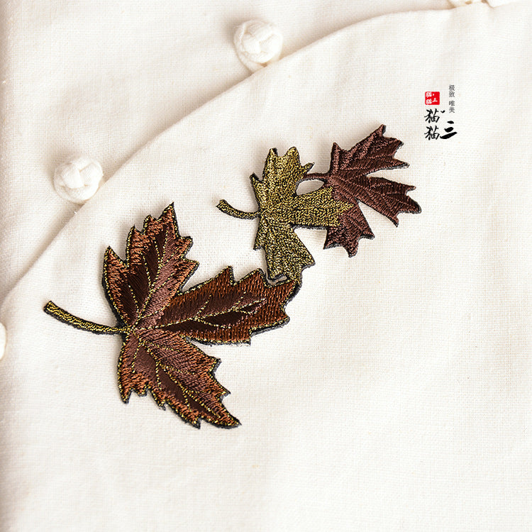 Wholesale Maple Leaf Embroidered Iron On Patches For Clothing DIY Craft Decor