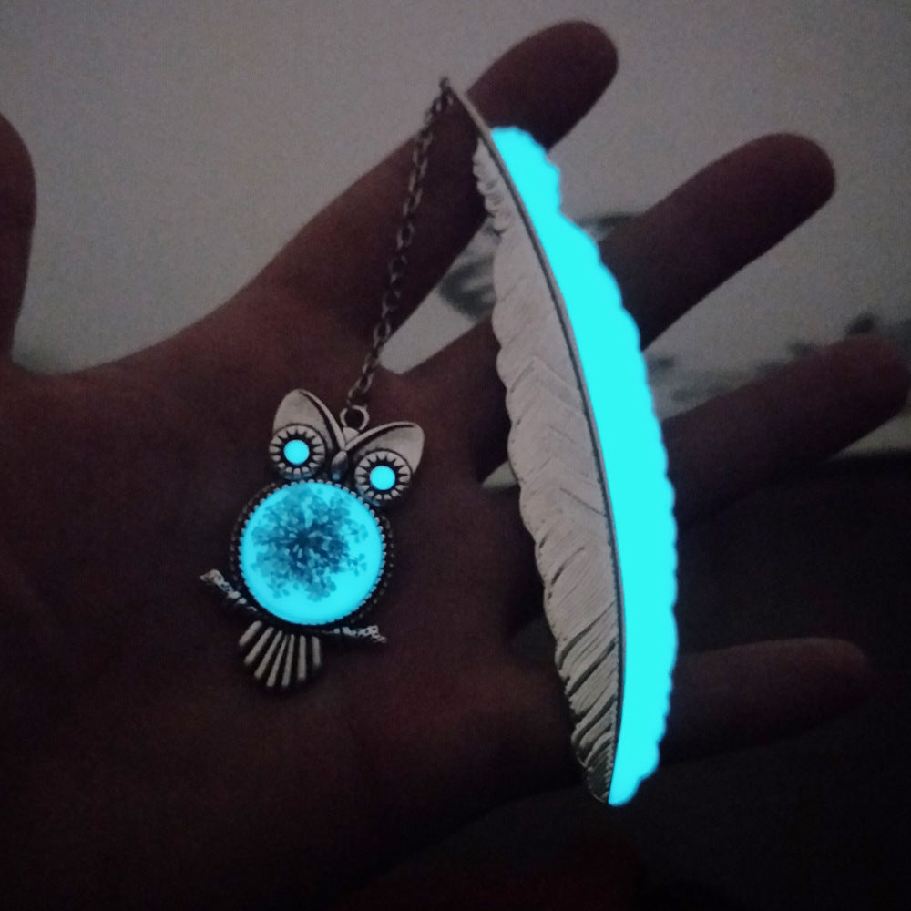 Wholesale Luminous Feather Retro Luminous Butterfly Metal Bookmark