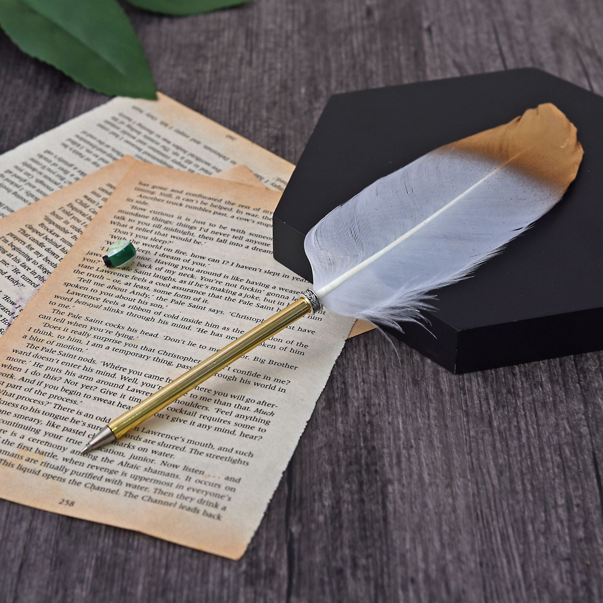 Wholesale Gold Spray Feather Pen Ballpoint Pen Feather Gel Pen