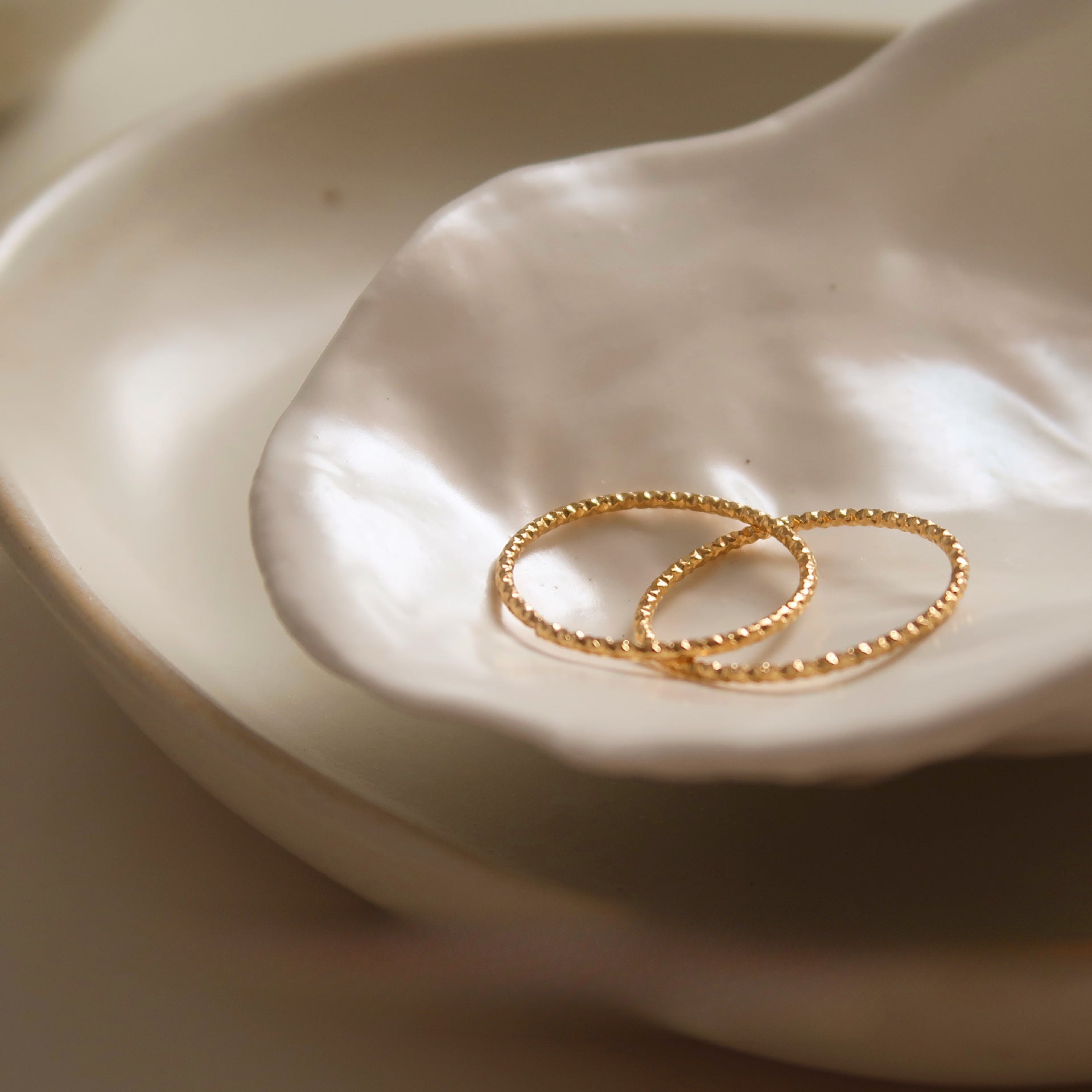 Wholesale titanium steel plain ring Fried Dough Twists fadeless overlapping thin ring