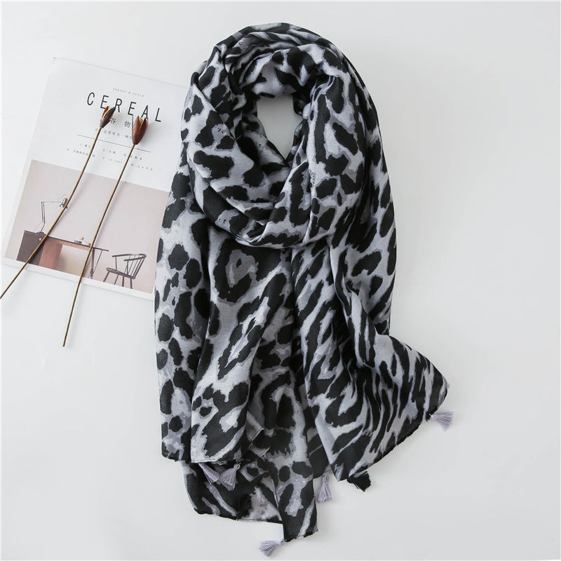 Wholesale Autumn and Winter Long Cotton and Linen Leopard Print Scarf