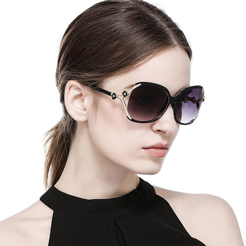Wholesale Camellia Blossom Paint PC Sunglasses