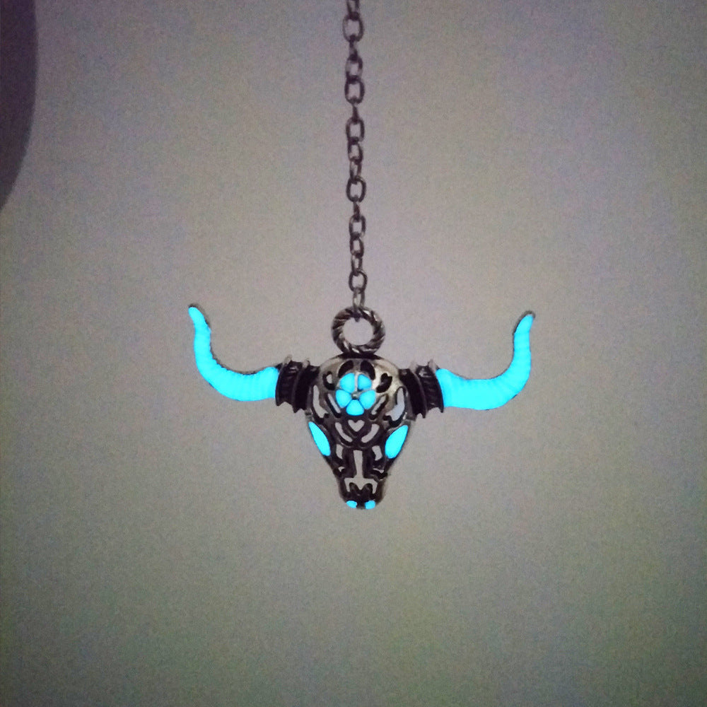 Wholesale Luminous Retro Bullhead Luminous Metal Bookmark