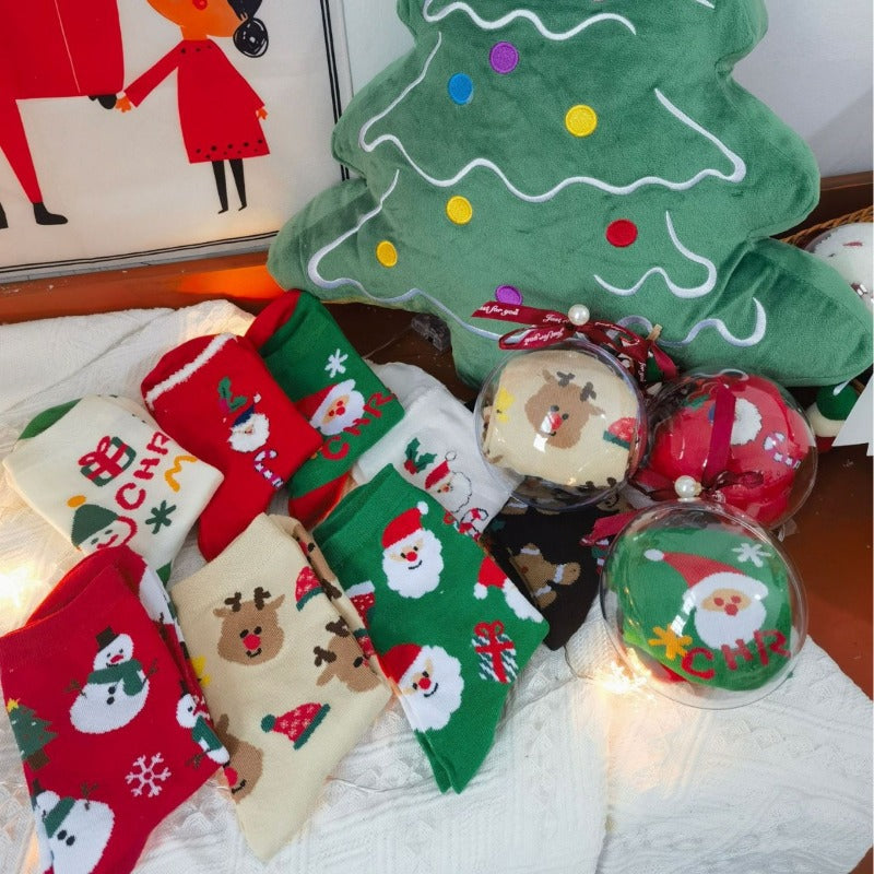 Wholesale Cartoon Christmas Mid-calf Socks