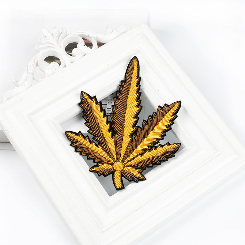 Wholesale DIY Hand Embroidered Indian Silk Patches Large Maple Leaf Brooch Clothes Hat Accessories