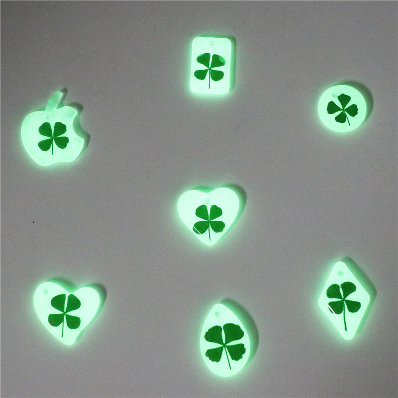 Wholesale 10pcs Luminous Four-leaf Clover Necklace Pendant Jewelry Accessories