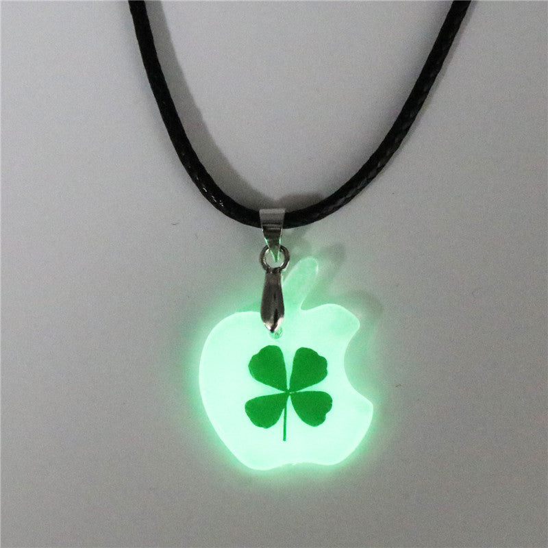 Wholesale 10pcs Luminous Natural Rubber Four-leaf Clover Pendant Necklace