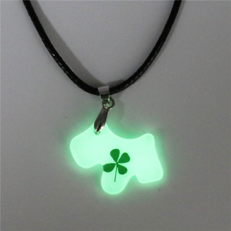 Wholesale 10pcs Luminous Natural Rubber Four-leaf Clover Pendant Necklace