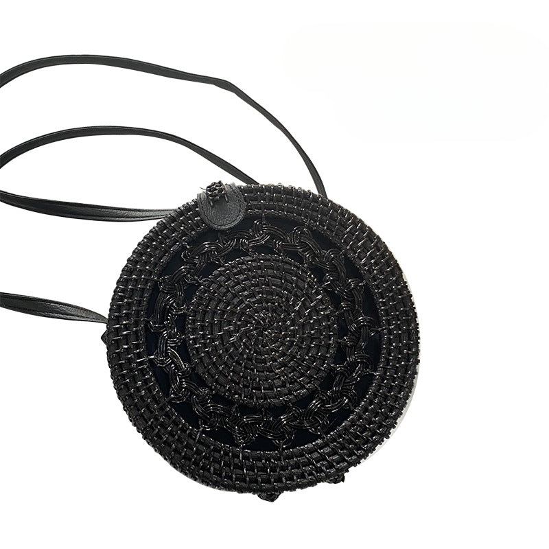 卸売手作り籐織黒と白の斜め革バックル バッグ