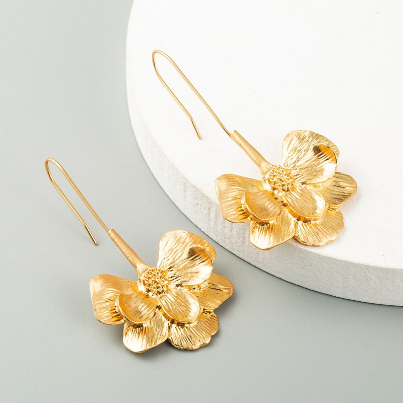 Wholesale Exaggerated Fashion Long Flower Simple Gold Temperament Earrings