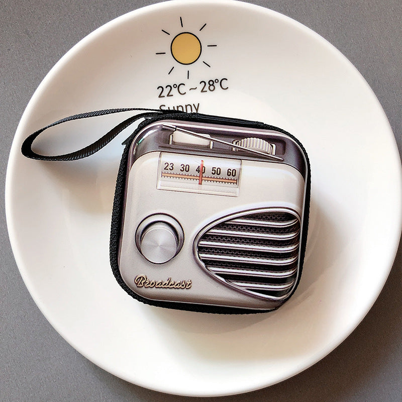 Wholesale Cartoon Retro Record Tape Tinplate Earphone Case