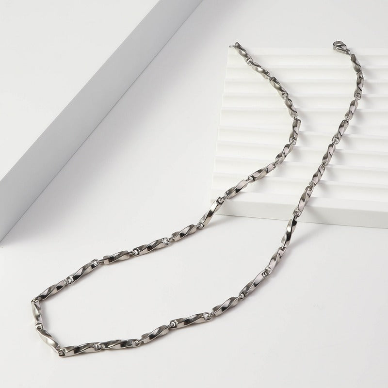 Wholesale Hip Hop Mobius Ring Titanium Steel Temperament Stainless Steel Necklaces